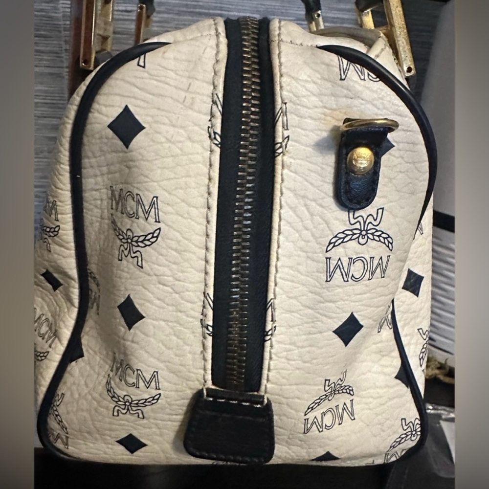 MCM VINTAGE VISETOS BOSTON CROSSBODY SATCHEL MONOGRAM P9381 W/CROSSBODY STRAP - Picture 12 of 17